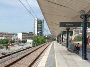 Confusió, retards i manca d’informació: el caos del transport a Girona pel tall de trens