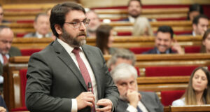 El PSC diu que no hi ha col·lapse, sinó reptes concrets: “Abans de la motoserra de Milei hi va haver les tisores de Mas”