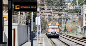 Renfe allarga fins a les quatre de la tarda el tall de circulació en dos trams de l’R11 i l’R3 per la ventada