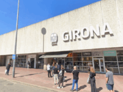 Brutal agressió a Girona: un jove amb discapacitat atacat en grup al centre de la ciutat
